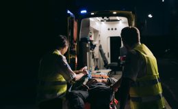 # 國際救援：暖心故事與寶貴教訓